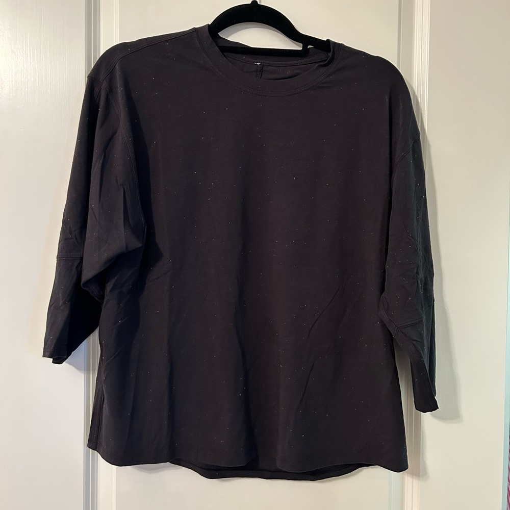 Lululemon Quarterlength Sleeve T-shirt